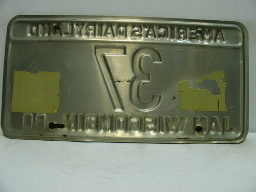 1980 (85) Wisconsin License Plate 37 America's Dairyland Vintage 1071 - Picture 2 of 2