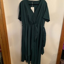 NWT BloomChic Green Ruffle Faux Wrap Surplice Bodice Dress Size 12