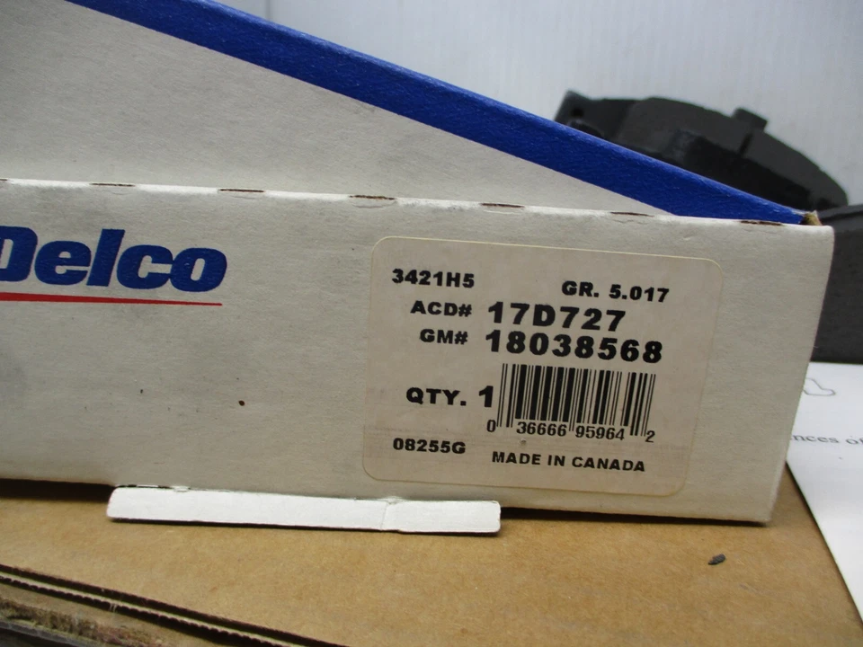 New Genuine AC Delco 17D727 / GM 18038568 Disc Brake Pads - Image 2 of 2