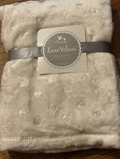 NEW BABY BLANKET ADIRONDACK CREAM FLEECE GOLD FOIL HEARTS LUXE VELOUR COLLECTION