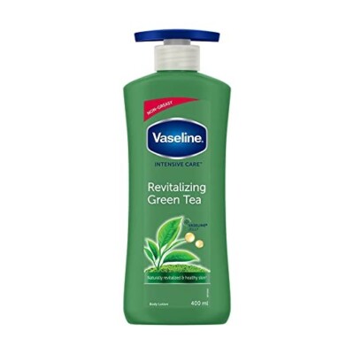Vaseline Non-Greasy Formula with Pure Green Tea Extracts Revitalizing Green Tea