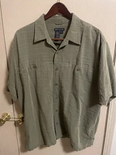 5.11 Tactical Mens Shirt 2XL Green  Concealed Pockets Mesh Lined Utility.
