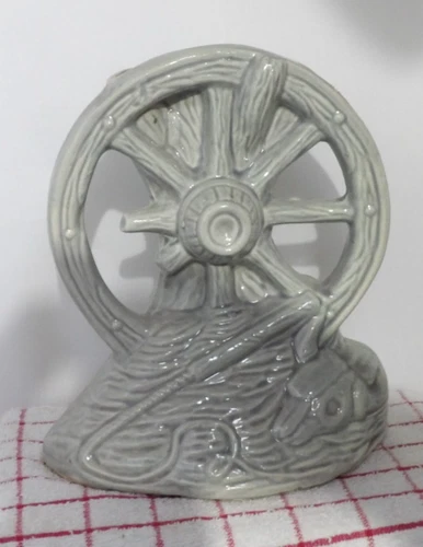 McCoy Wagon Wheel Vase Gray Glazed Western Vintage Ceramic Planter Cow Skull