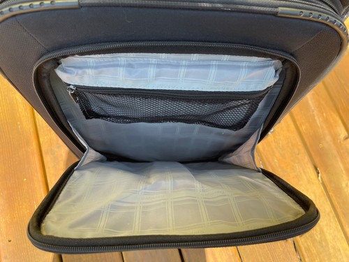 Travelpro Luggage 21 inch Expandable Choice of Flight Crews Carry-On Black - Picture 13 of 19