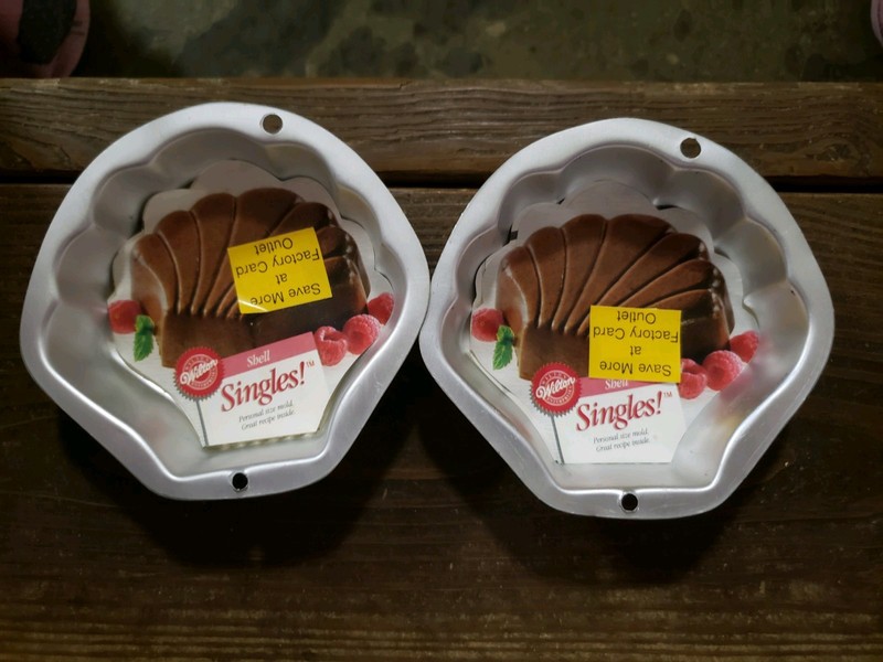 6 NEW Wilton Singles! Personal Viennese Swirl Cake/Shell Cake/Spring Form Molds