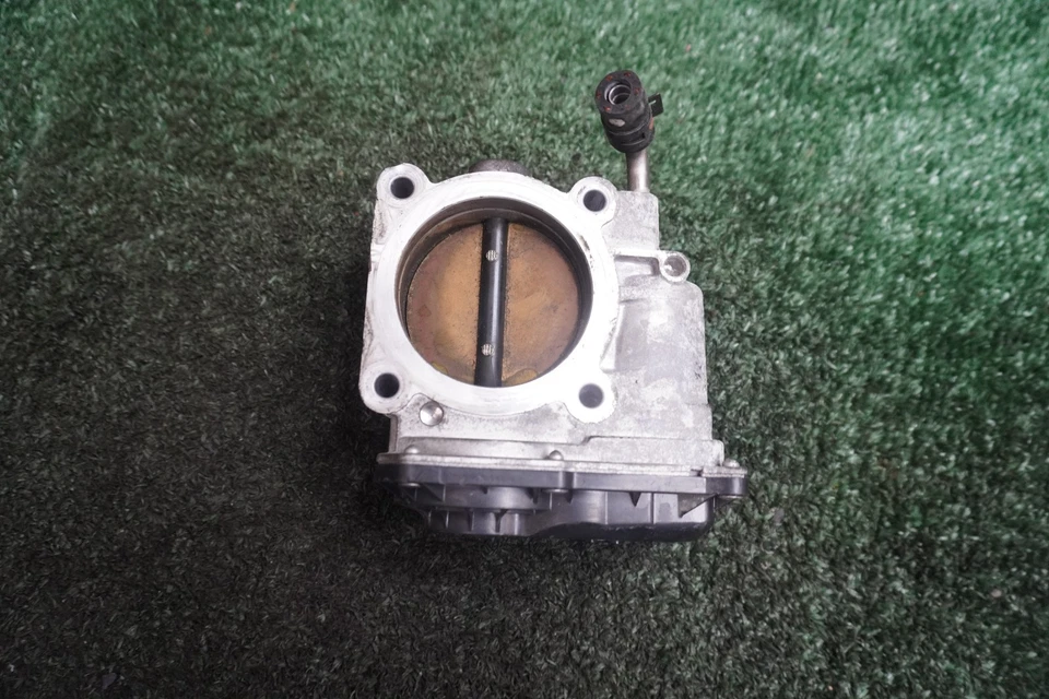 Cuerpo del acelerador Lexus IS350 2006 2007 2008 2009 motor de 2,5 L OEM 2203031020 Foto 2 de 4