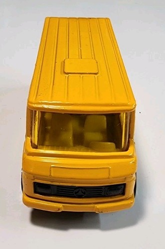 Vintage CORGI JUNIORS Yellow MERCEDES-BENZ HO Diecast/Plastic SCHOOL BUS - Picture 2 of 10
