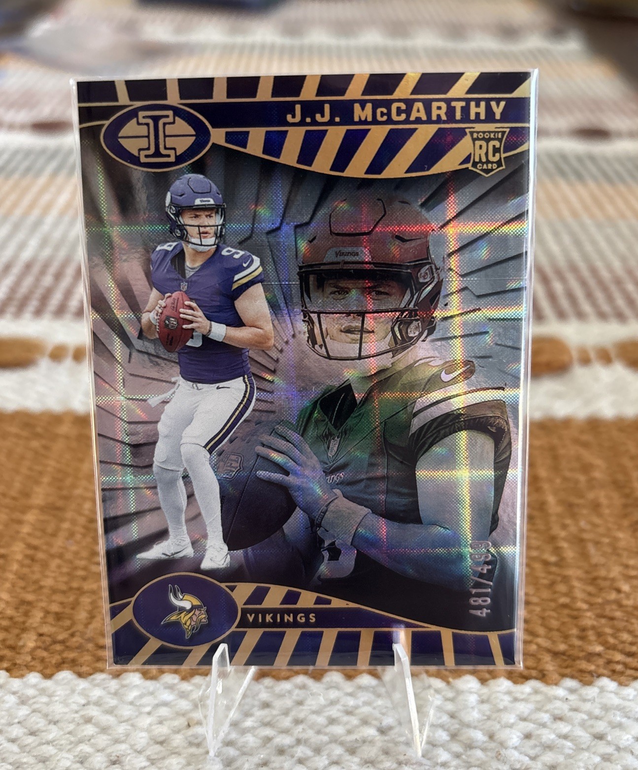 2024 Panini Illusions - J.J. McCarthy #100 Trophy Collection Mirrored /499 (RC)
