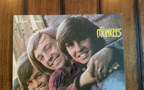 *SIGNED by Micky Dolenz THE MONKEES (1966) Original LP Vinyl Record Colgems Auto - Picture 4 of 11