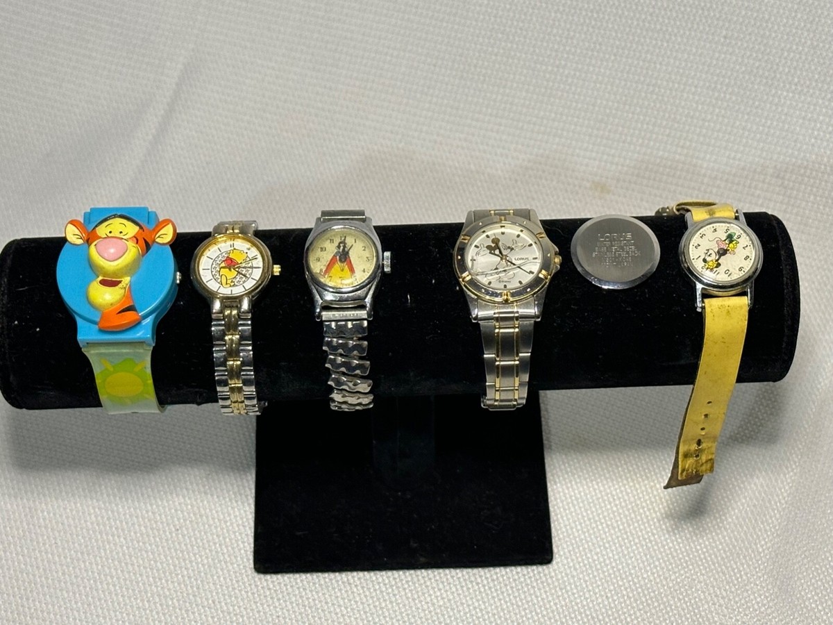 Lot of VINTAGE Disney Watches - Pooh, Tigger, Mickey, Minnie 