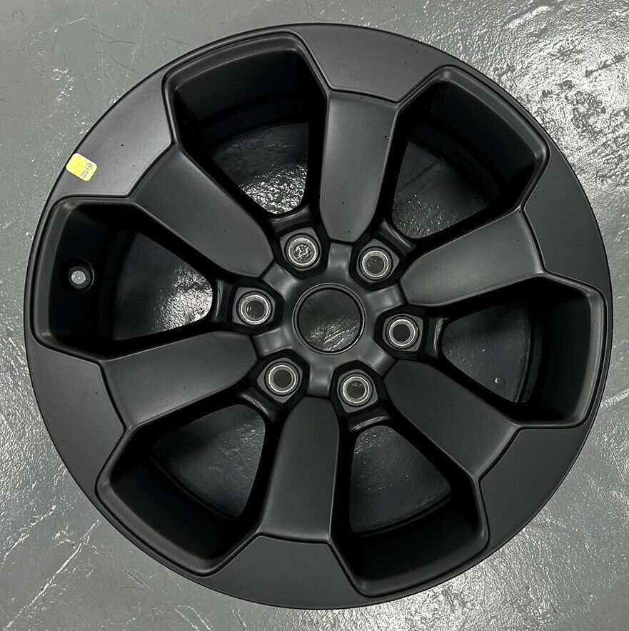 Dodge Ram 1500 2019 2020 2021 2022 BRAND NEW OEM 18 Dodge Ram 1500 2019 2020 2021 2022 BRAND NEW OEM 18