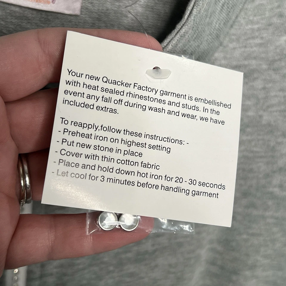 NWT Quacker Factory Sleeveless Vest Gray 1X Full Zipper Embellished Rhinestones - Image 3 of 4