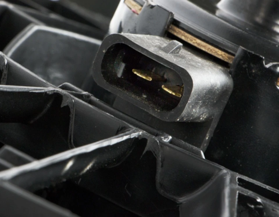 Four Seasons 75259 Engine Cooling Fan Assembly For 02-05 Buick Century Regal - Image 2 of 4