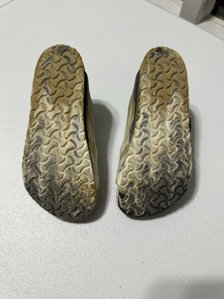 Сандалии на ножках Kids' Essentials Arizona для маленьких детей размер 12 золотистые/черные/белые - Изображение 4 из 4