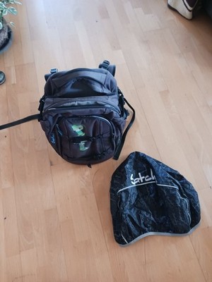 Satch Schulrucksack mit Regenschutz