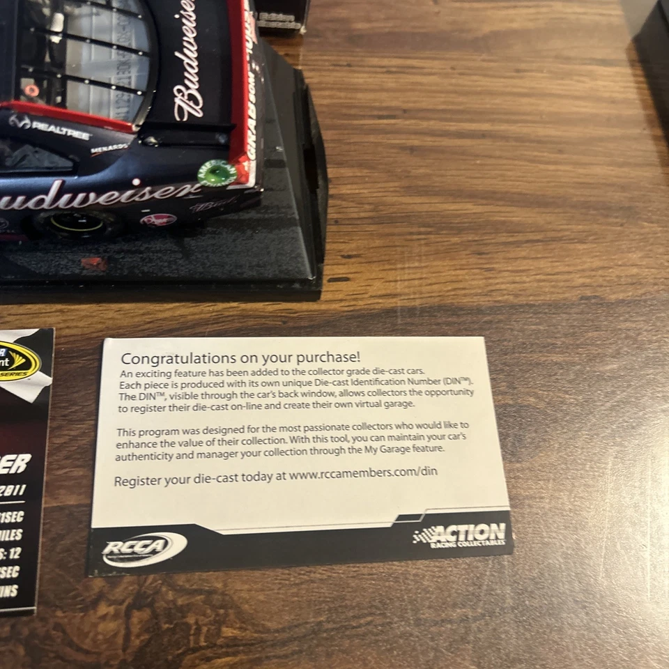 Kevin Harvick 2011 #29 Budweiser Martinsville Win 1/24 ARC color líquido - usado Foto 3 de 4