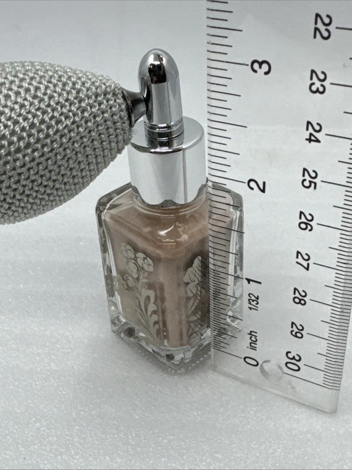 Polvo de acabado virtual Fusion Beauty Objects of Desire *Opulento 0,19 oz Foto 4 de 4