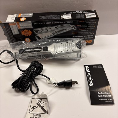 Babyliss Pro Ceramic Pulse 1.5'' Model BAB2563 Flat Straightening Iron in Box