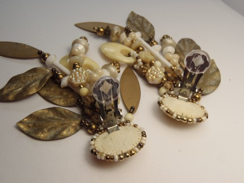 Pendientes de clip vintage Chipita colgantes/gotas color crema años 80 - Imagen 14 de 19