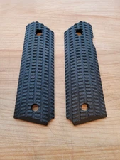 1911 GRIPS FULL SIZE COLT BLACK FISHBONE COMB PATTERN 