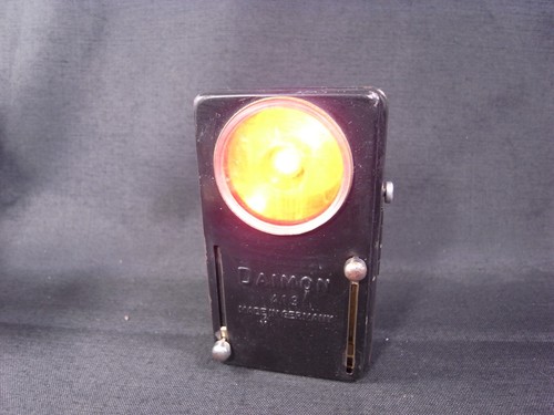 VINTAGE GERMANY DAIMON 413 RED / GREEN SIGNAL POCKET TORCH LIGHT - Picture 3 of 11