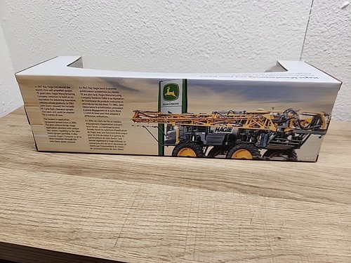 1/64 Hagie Partnership Set - John Deere 4030R & Hagie STS12 - Picture 8 of 9