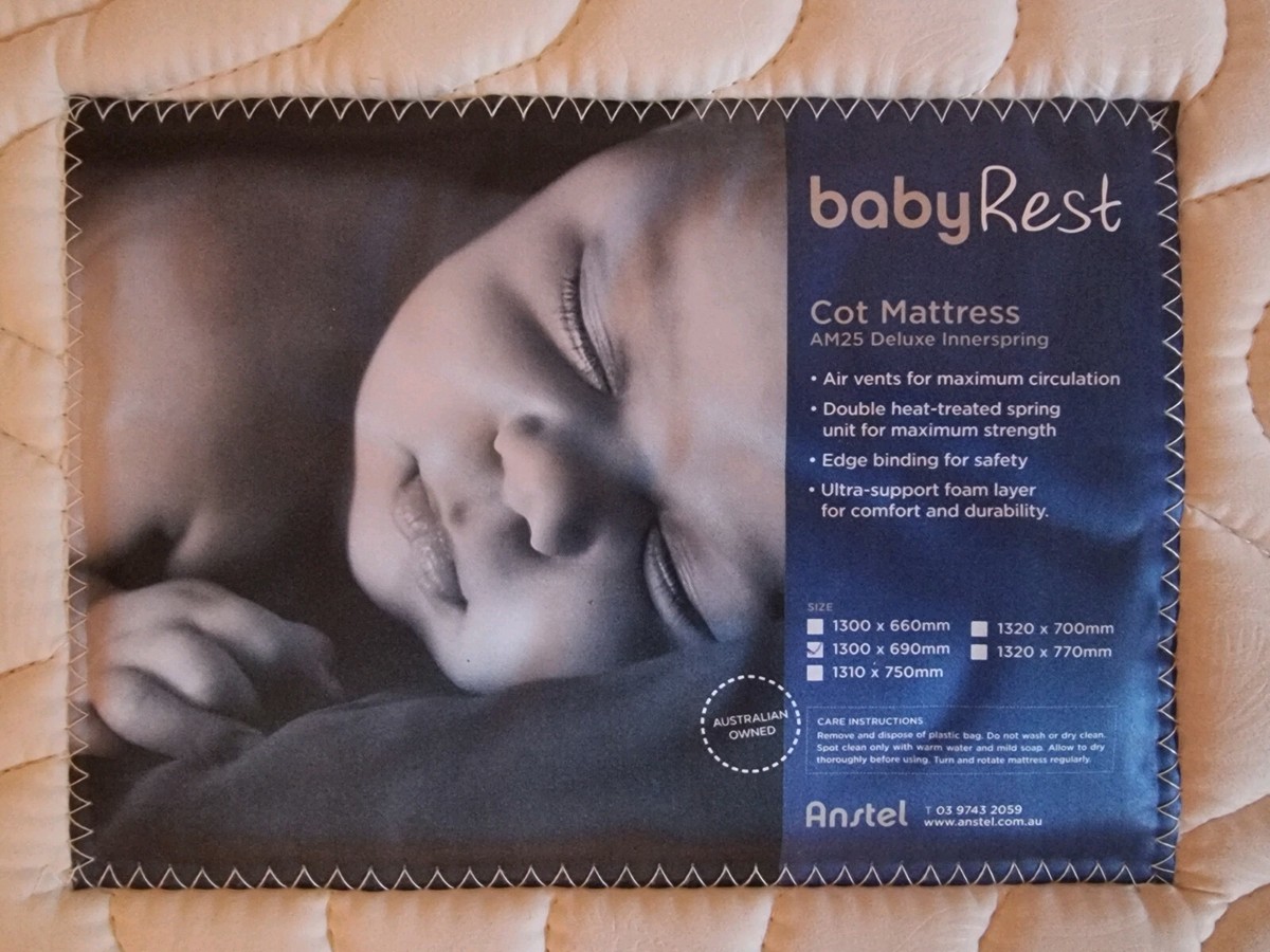 Oeuf Rhea Baby Crib Anstel Delux Innerspring Mattress