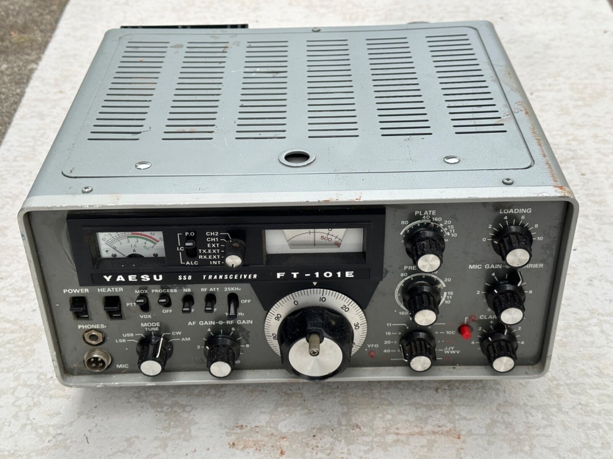 YAESU FT-101ES SSBトランシーバー YAESU Model SSB Transceiver FT-101E - SSB Transceiver FT
