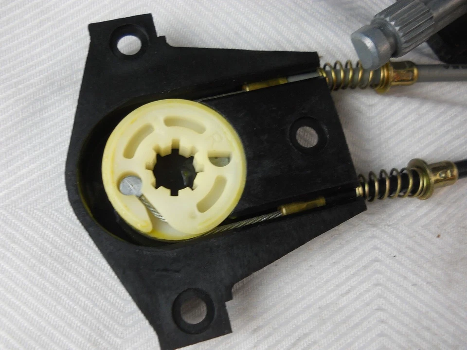 Dodge Caravan Ext. ACTUADOR VENTANA TRASERA DERECHA MOPAR 4445968 NOS 1987-1993 Foto 4 de 4