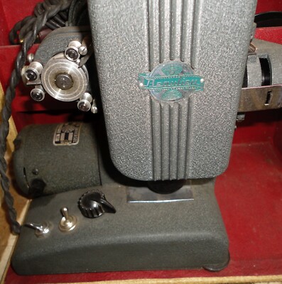 Projecteur Beaulieu Format 8mm Avec Objectif BERTHIOT CINOR 1:1.5 - Collection