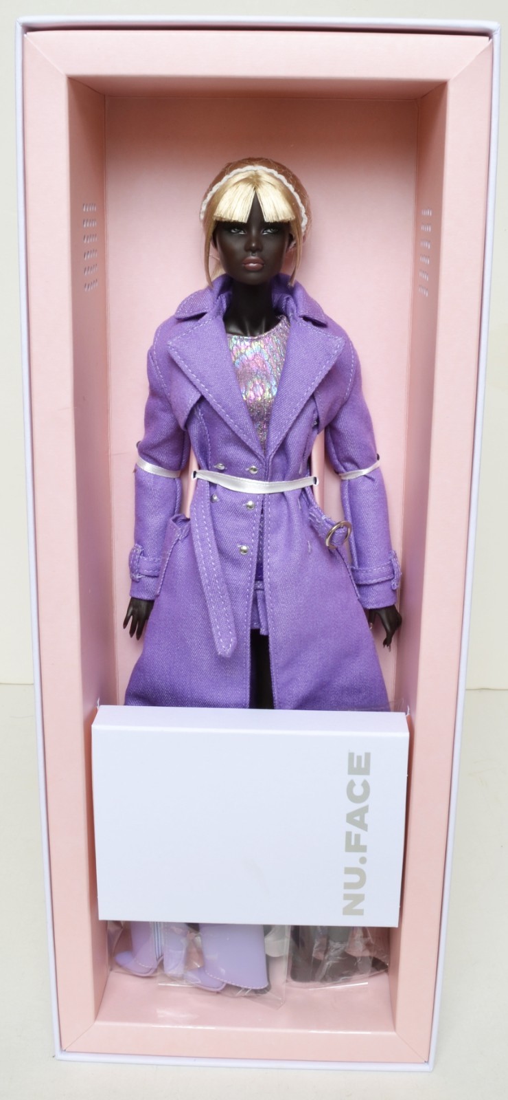 Кукла Integrity Toys Holographic Novae NU.Face AudioVisual 12.5" Dress Doll Actual Doll (LA)