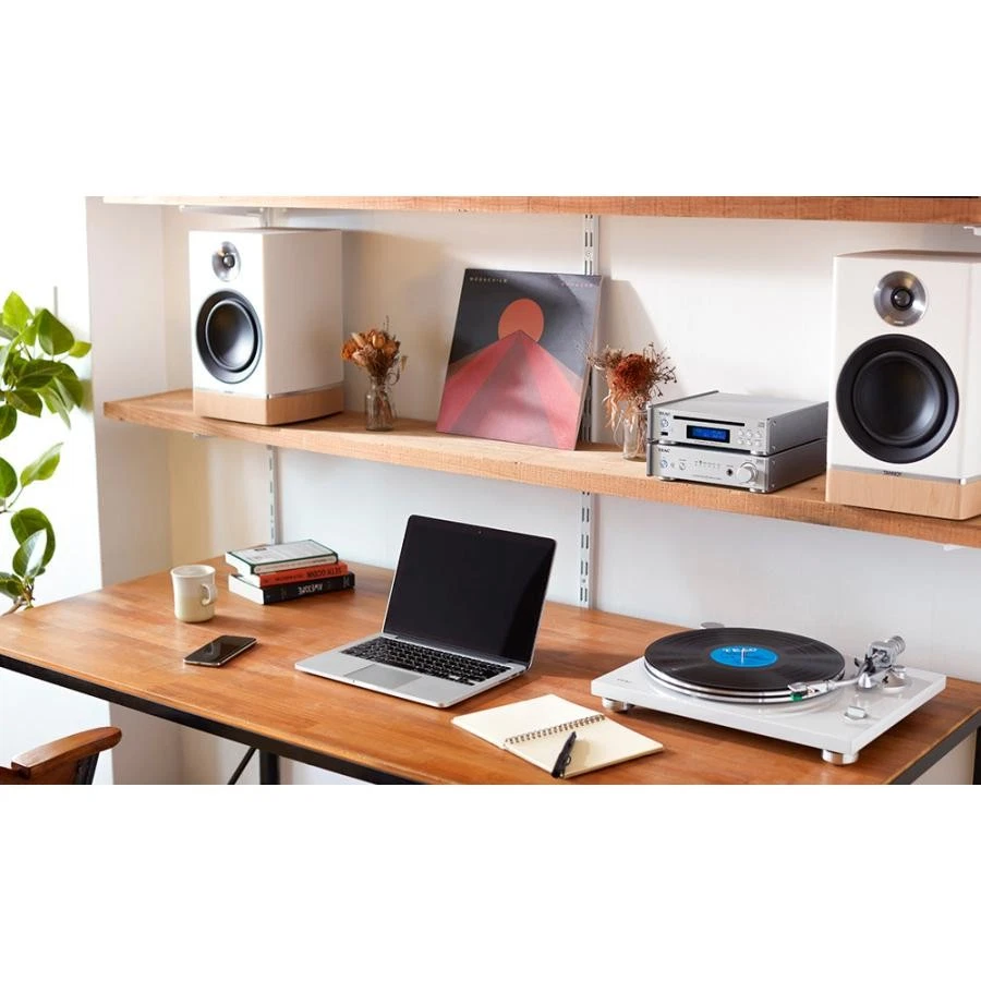 TEAC PD-301-X/S Silver CD Player with Wide FM Tuner Japanese Manual NEW - Image 4 of 4