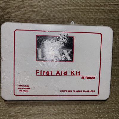 Vintage LYNX First Aid Kit #004207, 154 Pieces, NEW OLD STOCK, Factory Sealed