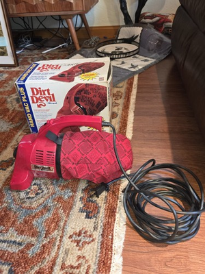 #ad VTG Dirt Devil Vacuum #103 Hand Held Made In USA Extremely CLEAN Tested Works $34.95