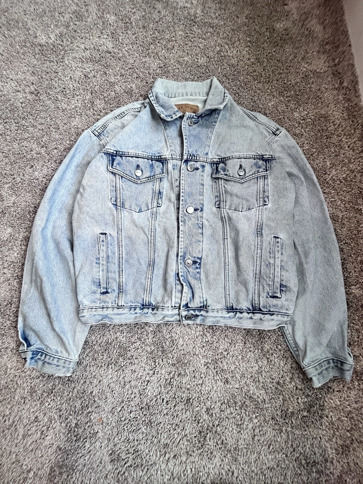 GAP Denim Trucker Jacket Light Wash 90s Vintage Men’s M Distressed Faded