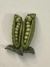 Enesco Home Grown Pea-Pod Anthropomorphic Caterpillar MM12