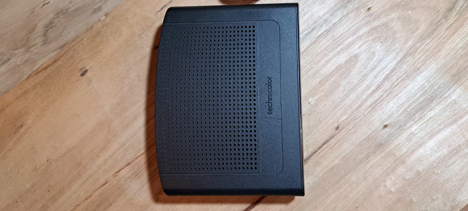 Technicolor TC7200.U Router - Kabelmodem 2.4/5.0 GHz mit Netzteil - Bild 2 von 4