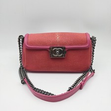 AUTH Chanel Boy Pink Stingray Leather Shoulde...