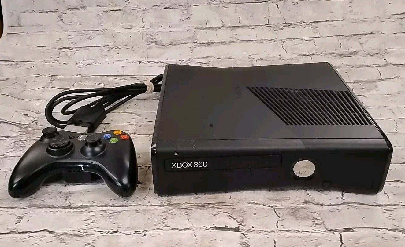 XBOX 360 S 1439 System Bundle Matte Black w/ Remote Cables Tested Works