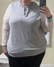 Torrid Super Soft Plush Gray Pullover Hoodie With Cream Lace Sleeves Plus Size 2