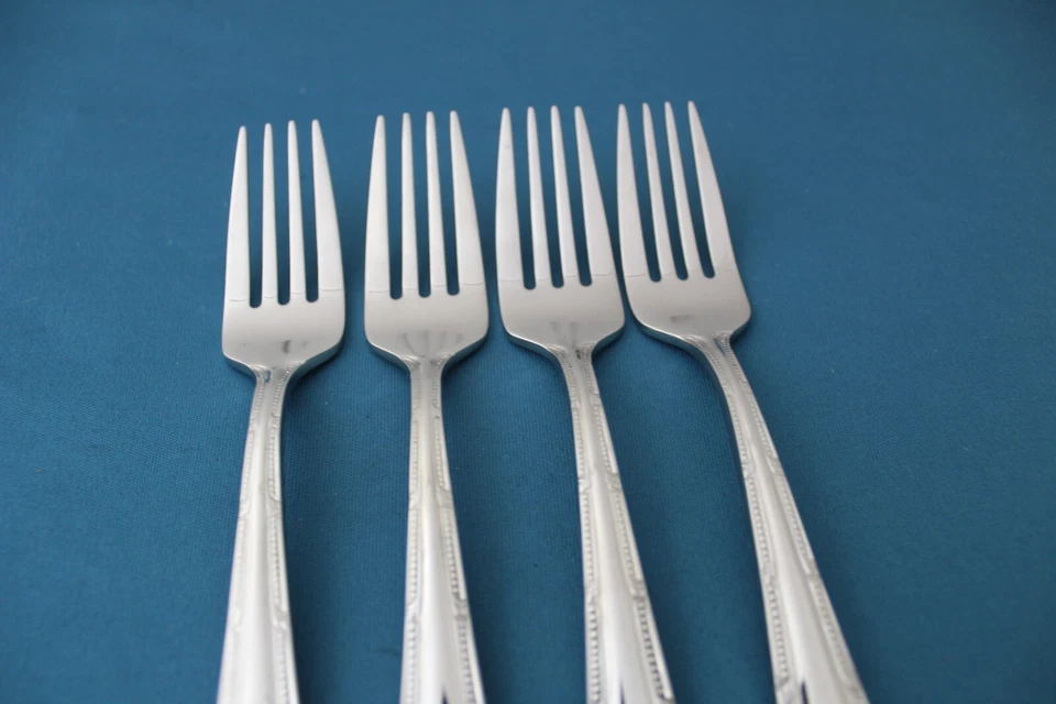 4 tenedores de ensalada Waterford RUSSBOROUGH brillante 18/10 acero inoxidable China NUEVO 7 1/4" Foto 3 de 4