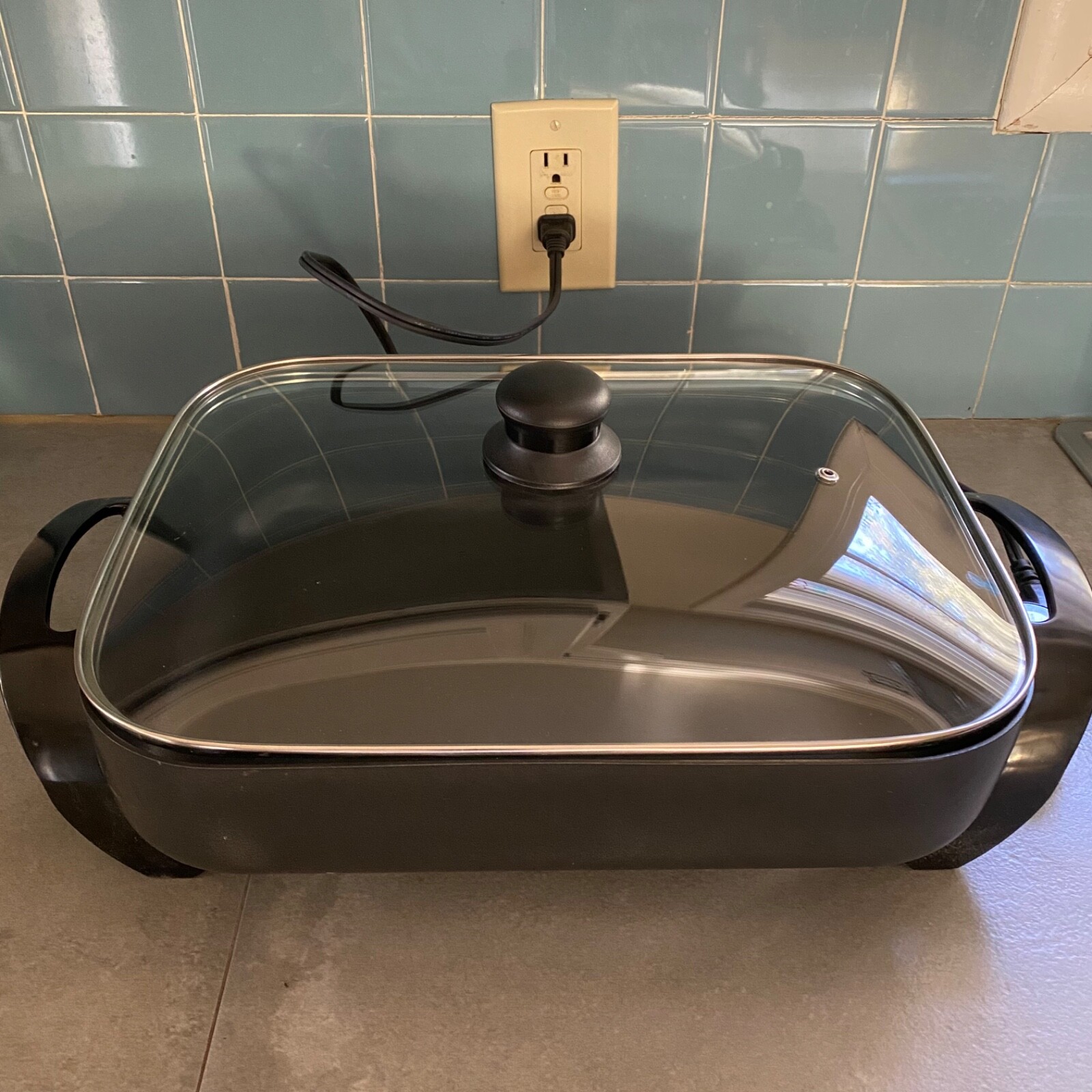 Cooks Electric Frying Pan Skillet Ceramic Nonstick Temp Probe Glass Lid