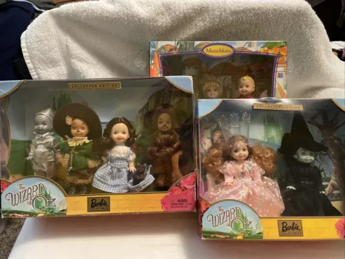 Kelly and Friends 2003 Wizard Of Oz Gift Sets Plus Munchkins 9 Dolls In Packages