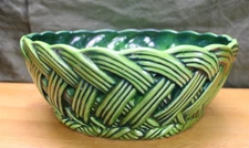 Vintage Inarco Japanese Majolica Round Green Basket Weave 10 " Bowl E2613