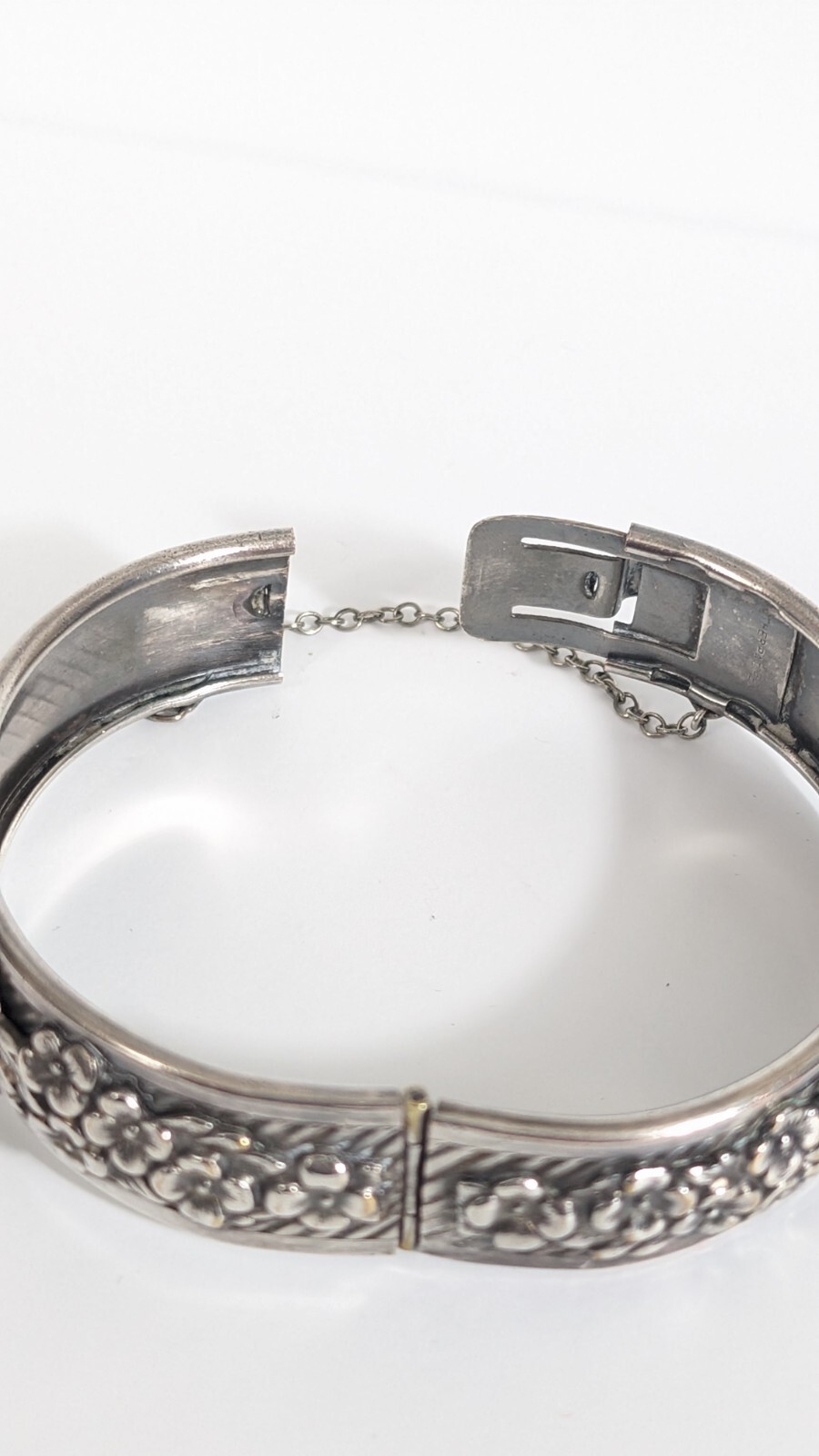 Flower Repousse Silver Toned Hinge Bangle Bracelet - image 9