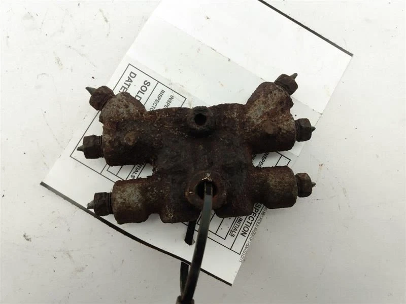 DODGE STEALTH MITSUBISHI 3000GT Brake Proportioning Valve Fits 1994-1997 - Image 2 of 4