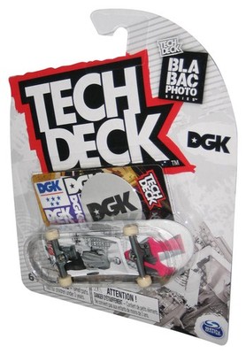 Tech Deck DGK Josh Kallis Mini Fingerboard Skateboard Action-Figur