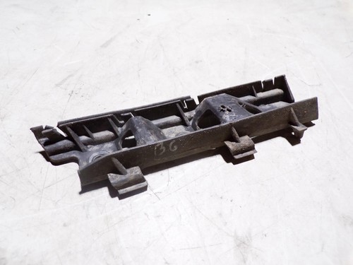 VW PASSAT B6 3C2 Stoßstangenhalter vorne rechts 3C0807184 2.00 Diesel 17718481