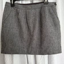 Old Navy 8 Gray Skirt