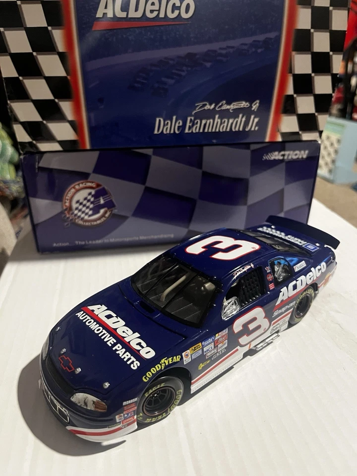 Dale Earnhardt Jr. 1999 Monte Carlo #3 ACDelco Foto 2 de 4